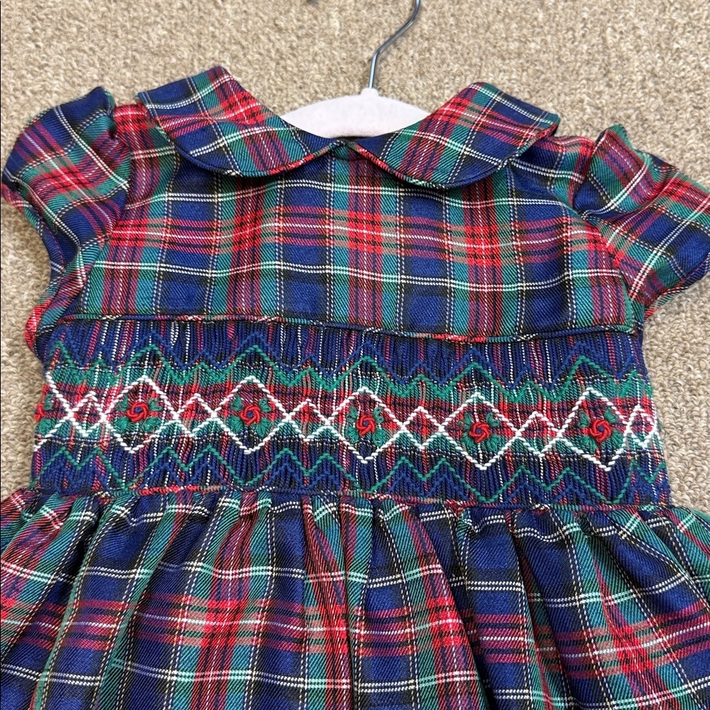 Laura Ashley: Girls.Navy / Green / Red Smocked Plaid Holiday Dress, Size 3T - Picture 8 of 12